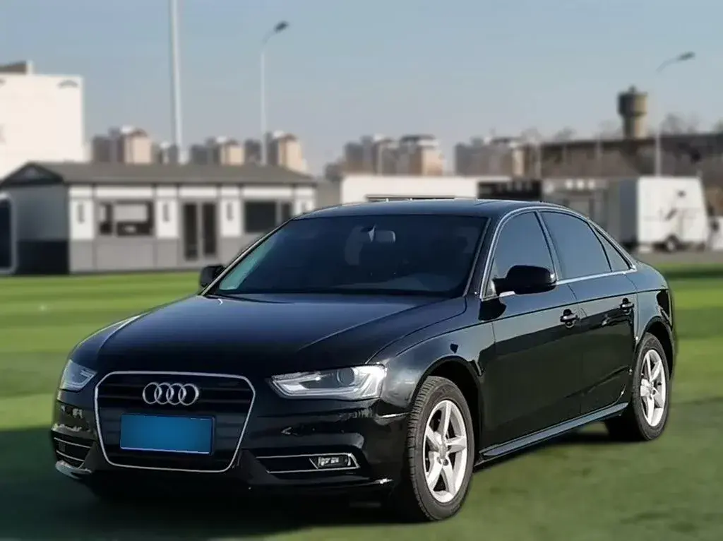 2013 Audi A4L 2.0T 180HP L4 CVT