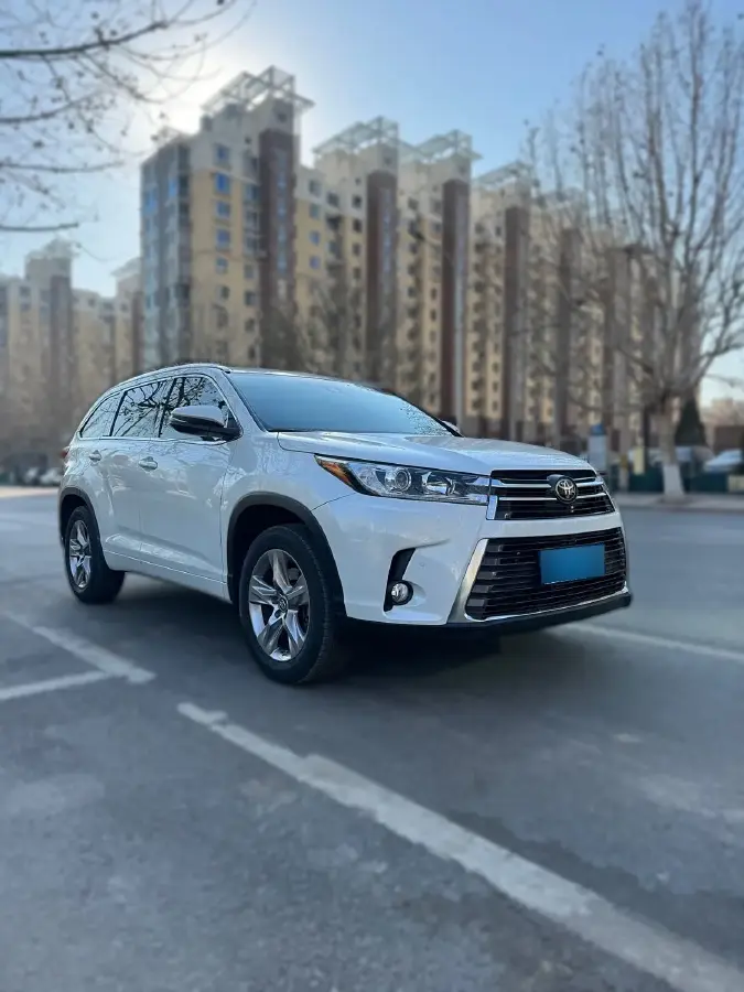 2021 Toyota Highlander 2.0T 220HP L4 6AT