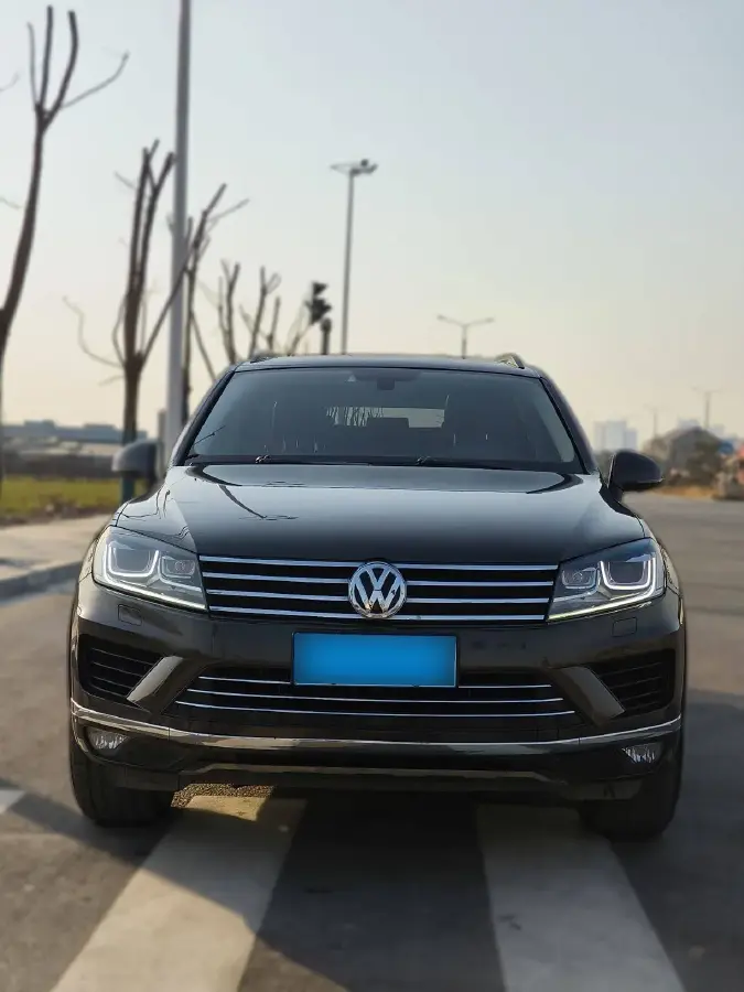 2017 Volkswagen Touareg 3.0T 320HP V6 8AT