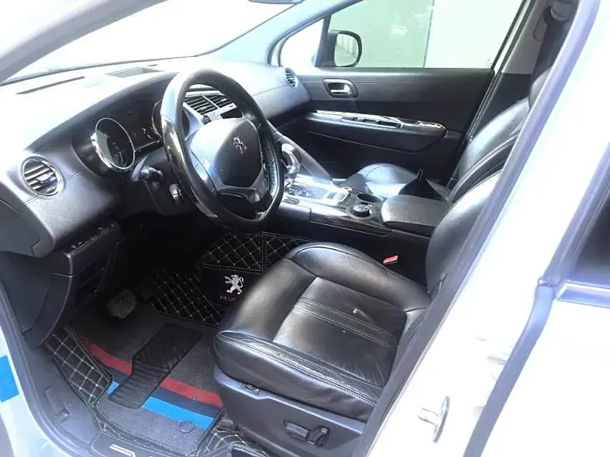 2013 Peugeot 3008 1.6T 163HP L4 6AT,autocango,china used car exporter,china ev exporter,chinese used car exporter,chinese used ev exporter