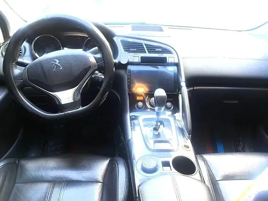 2013 Peugeot 3008 1.6T 163HP L4 6AT,autocango,china used car exporter,china ev exporter,chinese used car exporter,chinese used ev exporter