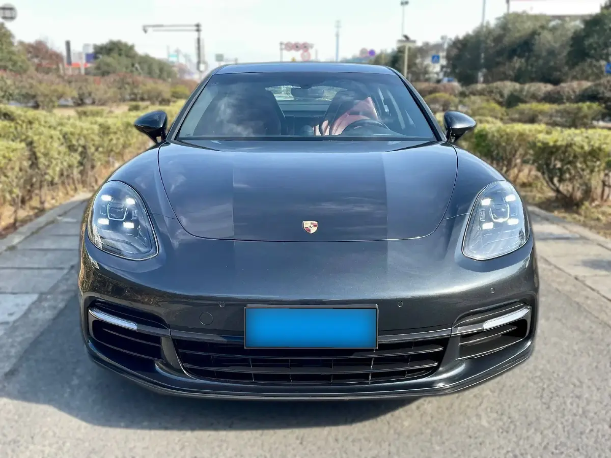 2017 Porsche Panamera 3.0T 330HP V6 8DCT