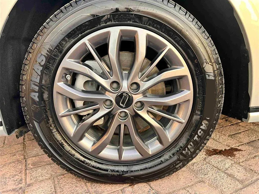 2023 Bestune M9 2.0T 252HP L4 8AT,autocango,china used car exporter,china ev exporter,chinese used car exporter,chinese used ev exporter