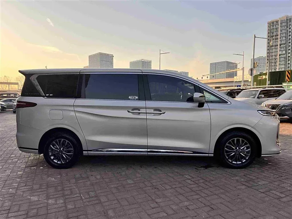 2023 Bestune M9 2.0T 252HP L4 8AT,autocango,china used car exporter,china ev exporter,chinese used car exporter,chinese used ev exporter