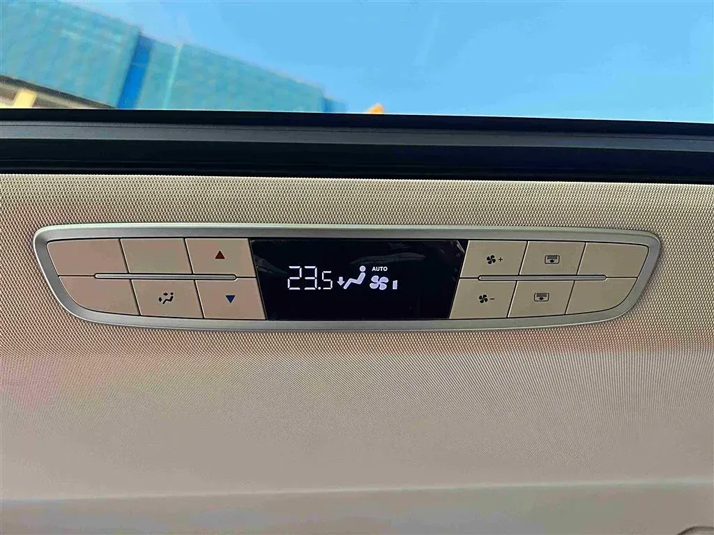 2023 Bestune M9 2.0T 252HP L4 8AT,autocango,china used car exporter,china ev exporter,chinese used car exporter,chinese used ev exporter