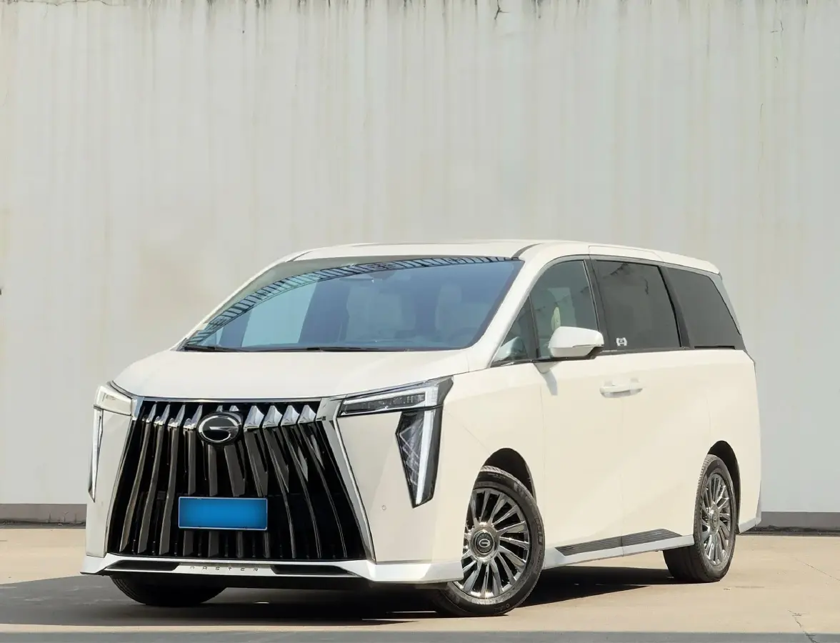 2023 GAC Trumpchi M8 2.0T 190HP L4 E-CVT Hybrid