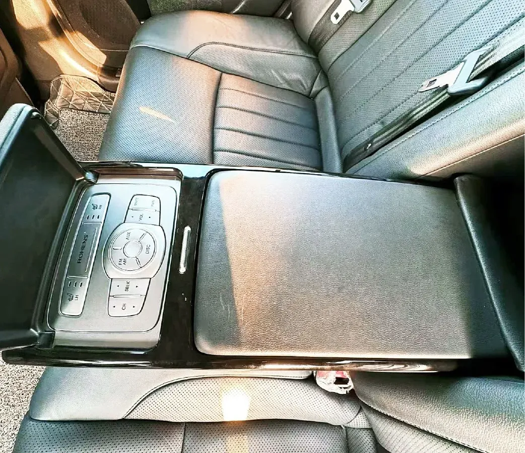 2012 Hyundai Rohens 3.0L 272HP V6 8AT,autocango,china used car exporter,china ev exporter,chinese used car exporter,chinese used ev exporter