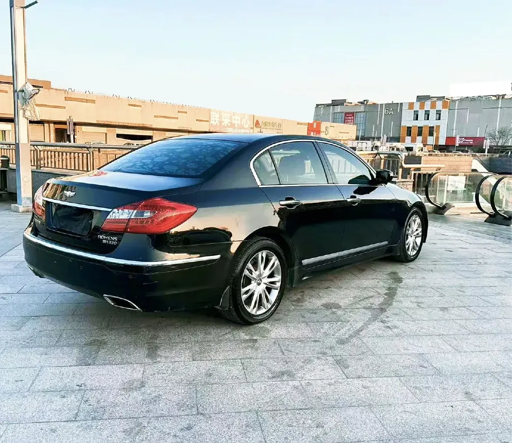 2012 Hyundai Rohens 3.0L 272HP V6 8AT,autocango,china used car exporter,china ev exporter,chinese used car exporter,chinese used ev exporter