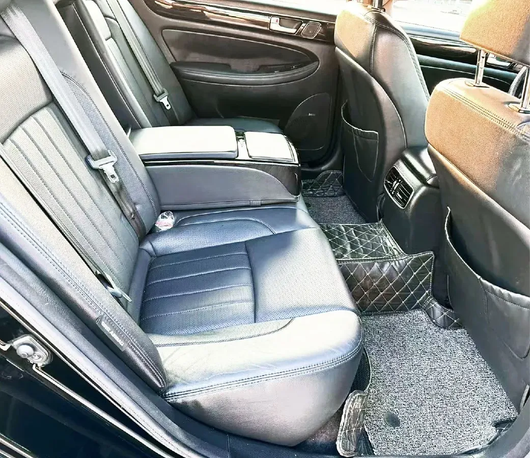 2012 Hyundai Rohens 3.0L 272HP V6 8AT,autocango,china used car exporter,china ev exporter,chinese used car exporter,chinese used ev exporter