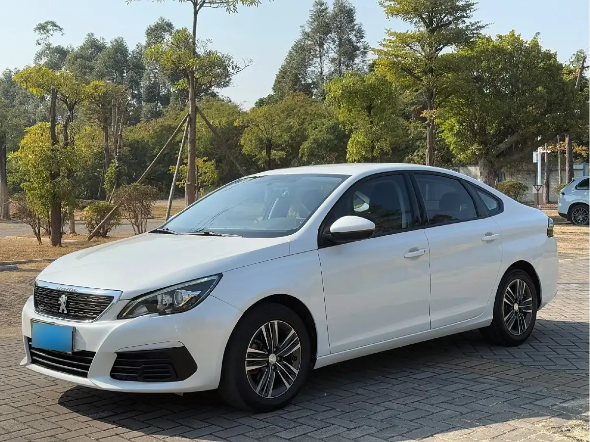 2016 Peugeot 308 1.6L 117HP L4 6AT
