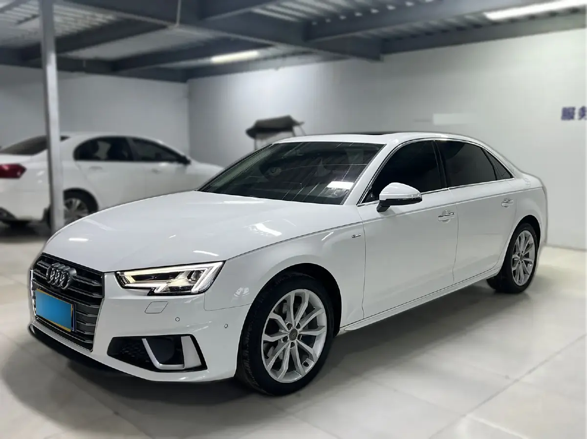 2019 Audi A4L 2.0T 190HP L4 7DCT