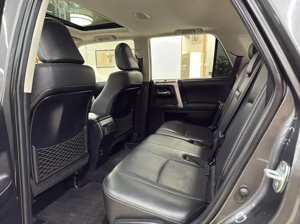 2022 Toyota 4Runner 4.0L 273HP V6 5AT,autocango,china used car exporter,china ev exporter,chinese used car exporter,chinese used ev exporter