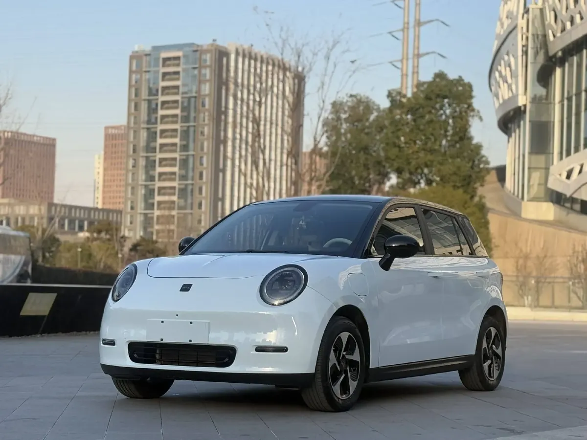 2023 JAC EV YiWei 3 BEV 41KWH,autocango,china used car exporter,china ev exporter,chinese used car exporter,chinese used ev exporter