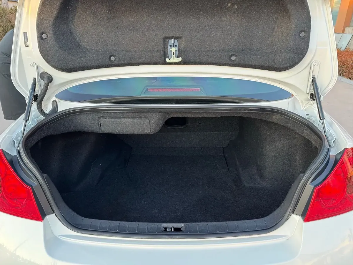 2013 Infiniti G Series 2.5L 235HP V6 7AT,autocango,china used car exporter,china ev exporter,chinese used car exporter,chinese used ev exporter