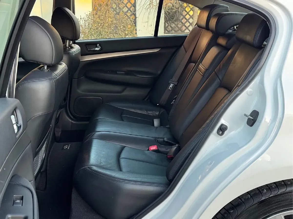 2013 Infiniti G Series 2.5L 235HP V6 7AT,autocango,china used car exporter,china ev exporter,chinese used car exporter,chinese used ev exporter