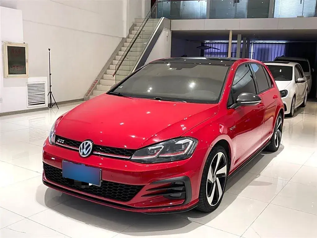 2018 Volkswagen GolfGTI 2.0T 220HP L4 7DCT