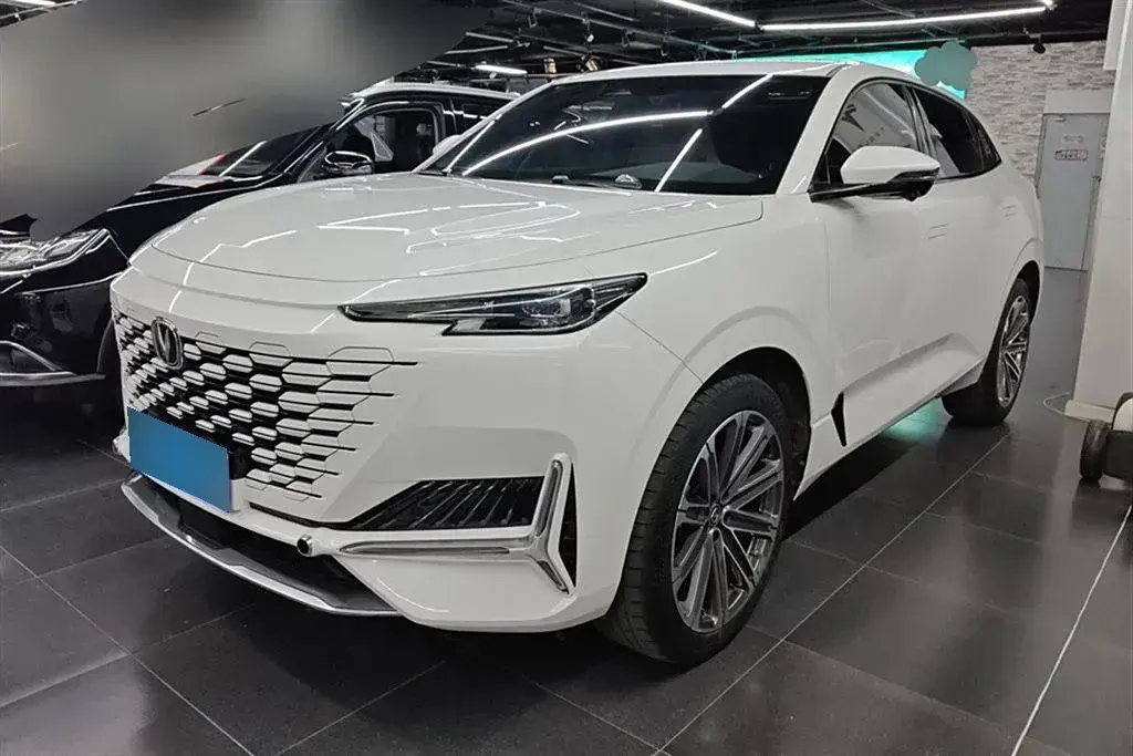 2021 ChangAn UNI-K 2.0T 233HP L4 8AT