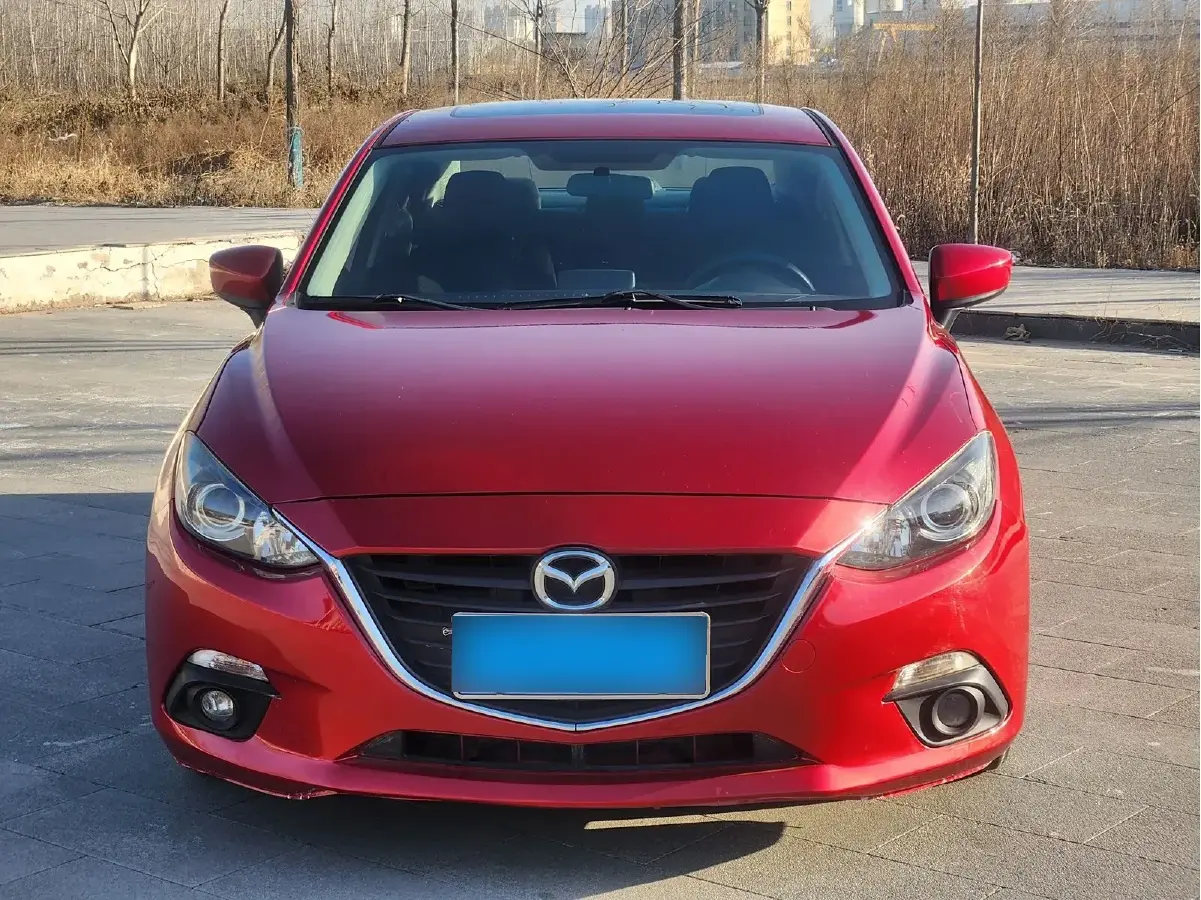 2014 Mazda 3 Axela 1.5L 117HP L4 6AT