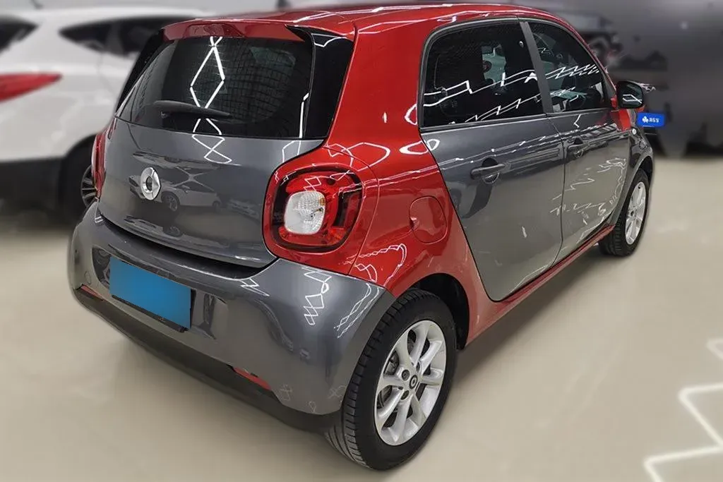 2016 Smart smart forfour 1.0L 71HP L3 6DCT,autocango,china used car exporter,china ev exporter,chinese used car exporter,chinese used ev exporter
