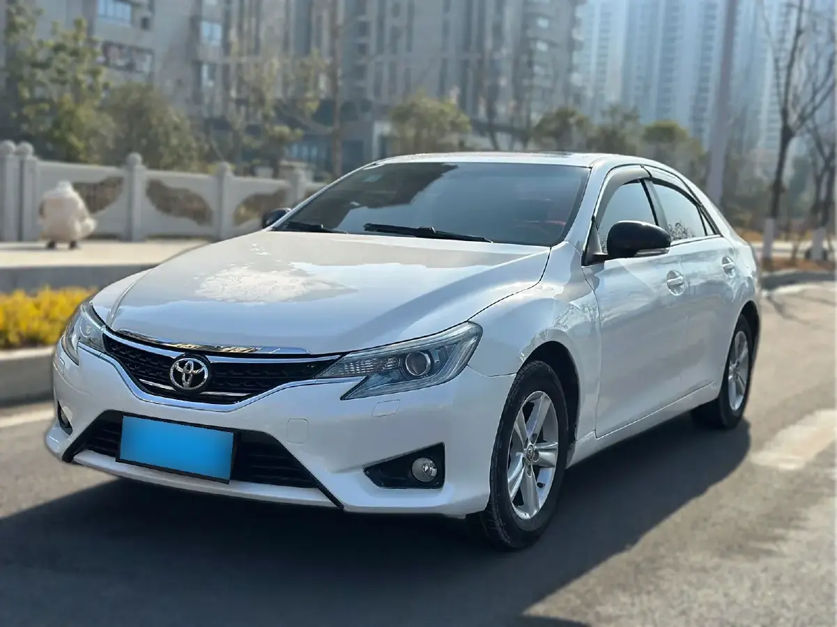 2013 Toyota Reiz 2.5L 193HP V6 6AT