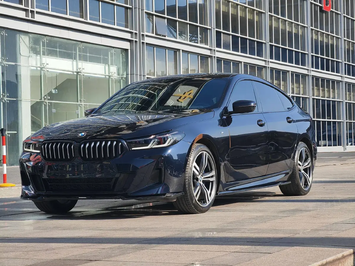 2022 BMW 6 Series GT 2.0T 245HP L4 8AT