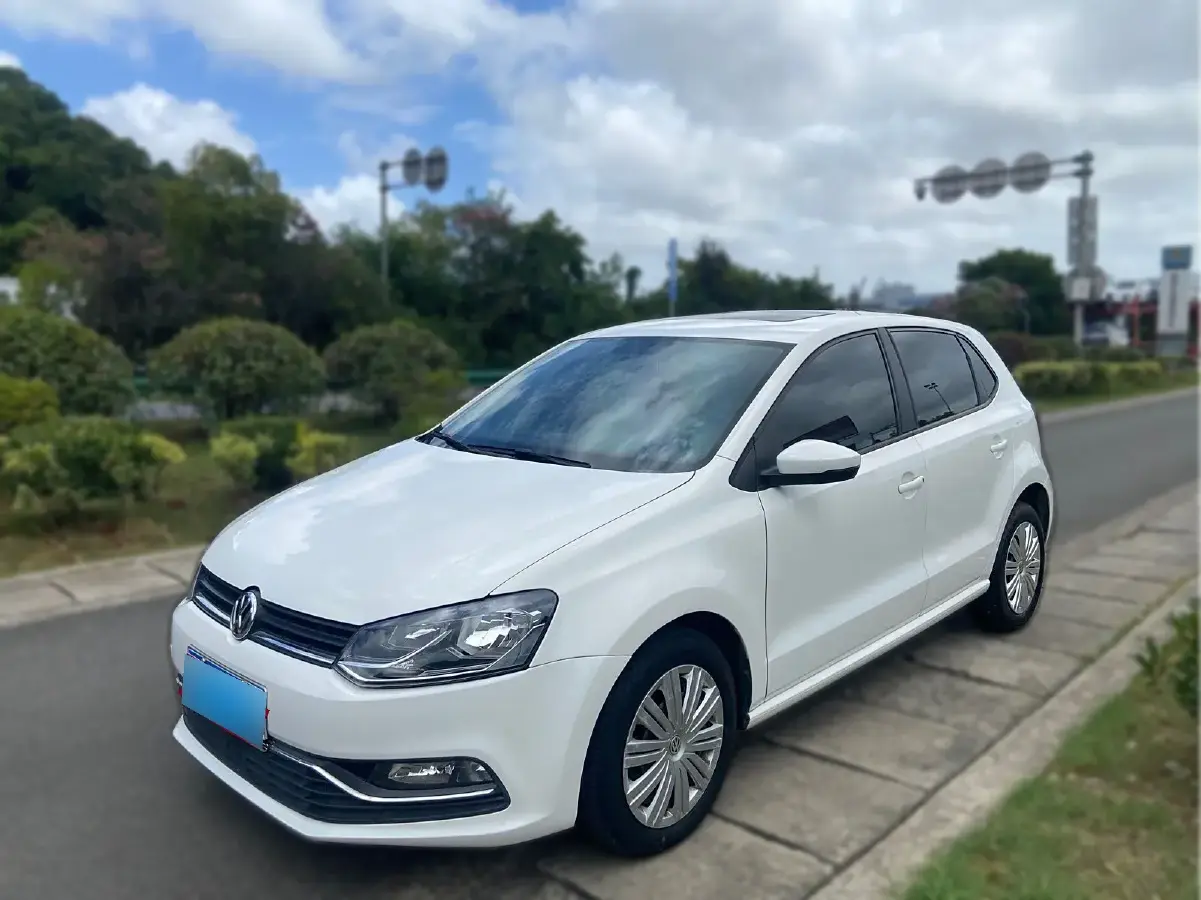 2018 Volkswagen Polo 1.5L 110HP L4 6AT