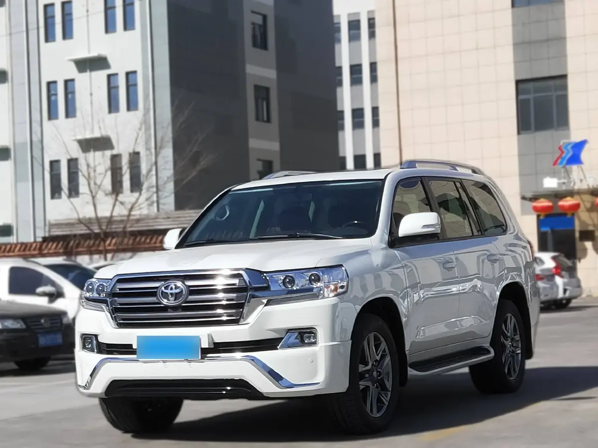 2015 Toyota Land Cruiser 4.0L 275HP V6 5AT
