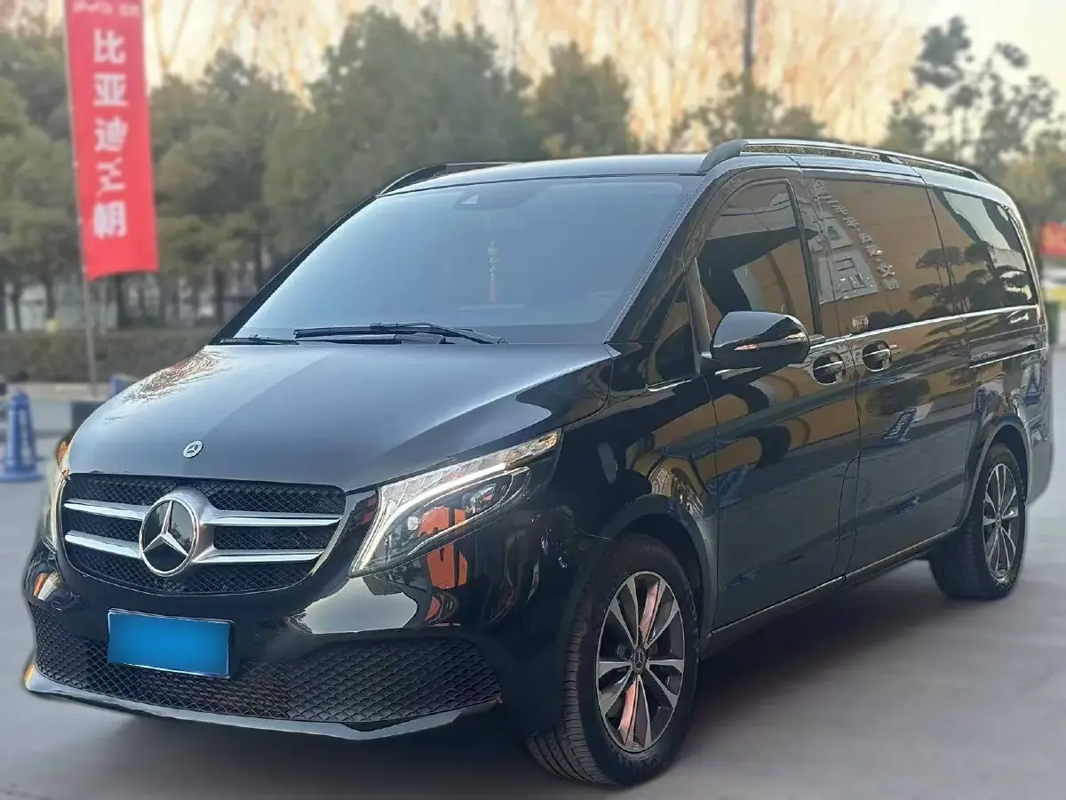 2021 Mercedes-Benz V Class 2.0T 211HP L4 9AT