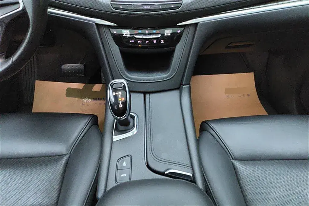 2018 Cadillac XT5 2.0T 250HP L4 8AT,autocango,china used car exporter,china ev exporter,chinese used car exporter,chinese used ev exporter