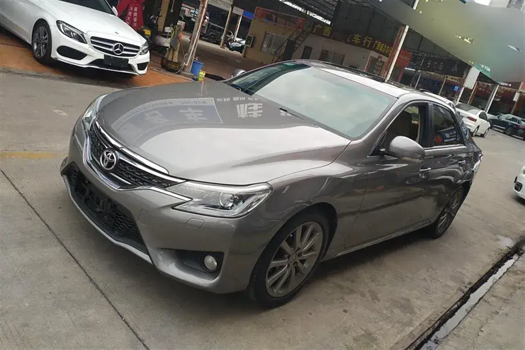 2013 Toyota Reiz 2.5L 193HP V6 6AT