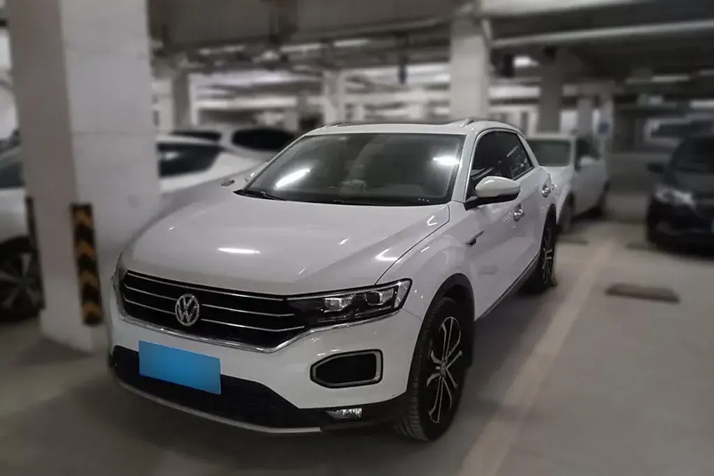 2020 Volkswagen T-Roc 1.4T 150HP L4 7DCT