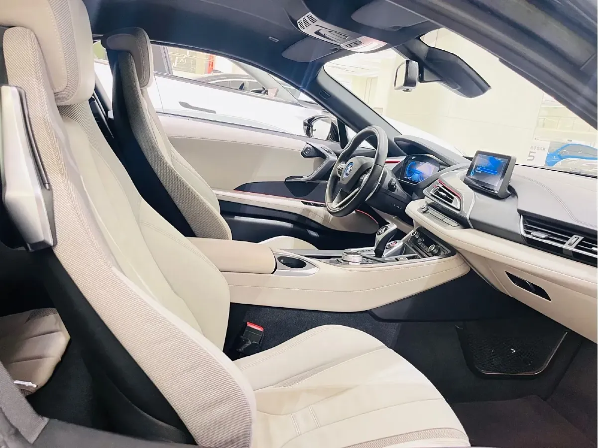 2014 BMW i8 1.5T 231HP L3 6AT PHEV 7.1KWH,autocango,china used car exporter,china ev exporter,chinese used car exporter,chinese used ev exporter