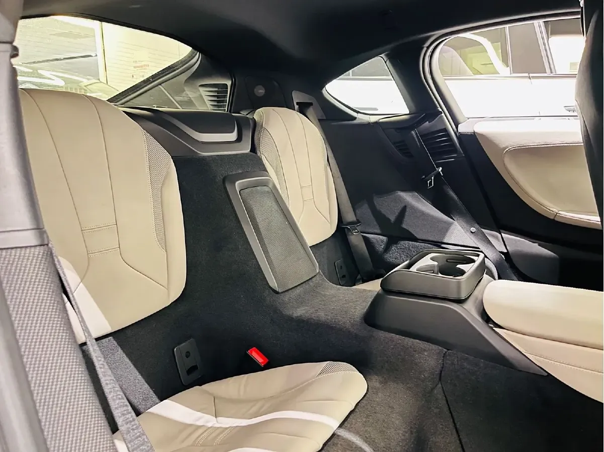 2014 BMW i8 1.5T 231HP L3 6AT PHEV 7.1KWH,autocango,china used car exporter,china ev exporter,chinese used car exporter,chinese used ev exporter