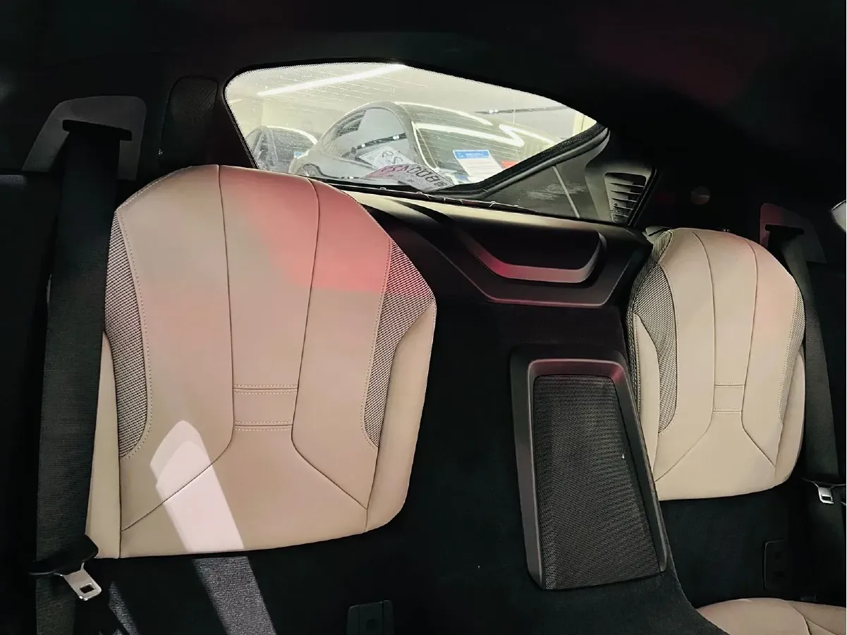 2014 BMW i8 1.5T 231HP L3 6AT PHEV 7.1KWH,autocango,china used car exporter,china ev exporter,chinese used car exporter,chinese used ev exporter