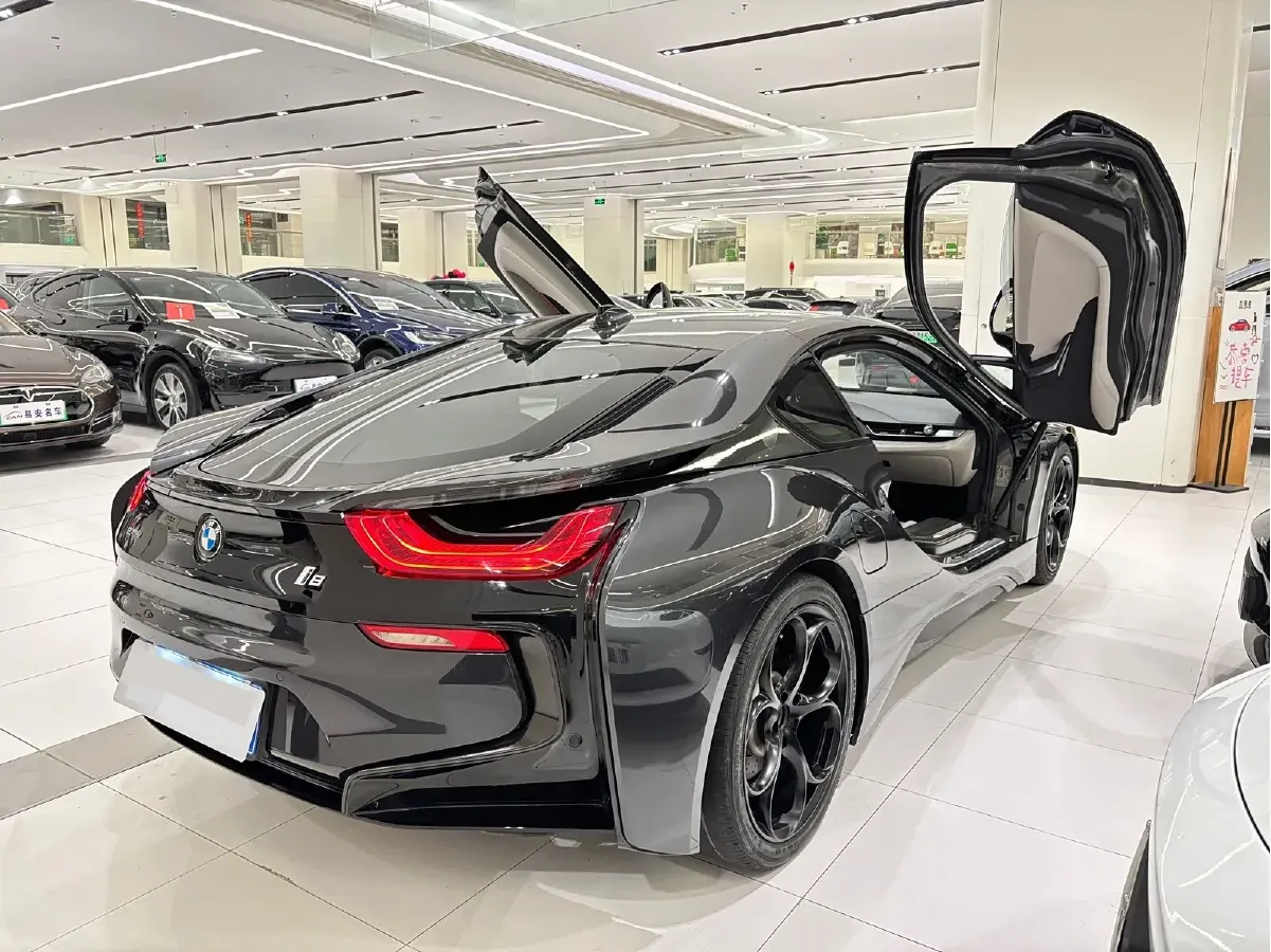 2014 BMW i8 1.5T 231HP L3 6AT PHEV 7.1KWH,autocango,china used car exporter,china ev exporter,chinese used car exporter,chinese used ev exporter