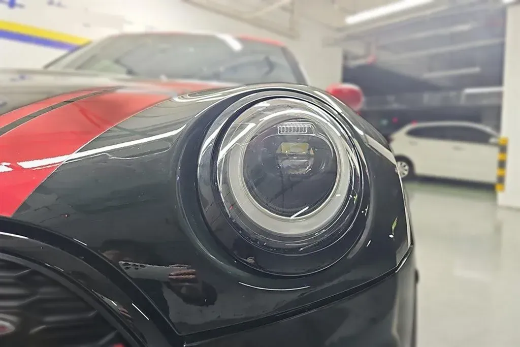 2023 MINI JCW CLUBMAN 2.0T 272HP L4 8AT,autocango,china used car exporter,china ev exporter,chinese used car exporter,chinese used ev exporter