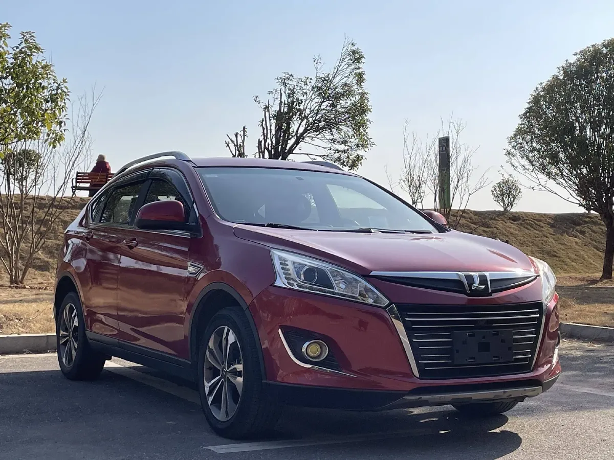 2015 Luxgen 6 SUV 1.8T 180HP L4 6AT,autocango,china used car exporter,china ev exporter,chinese used car exporter,chinese used ev exporter