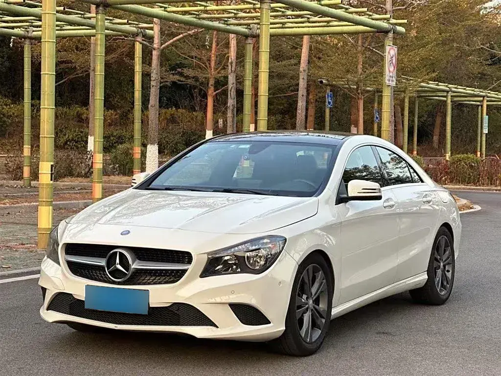 2016 Mercedes-Benz CLA Class 1.6T 156HP L4 7DCT