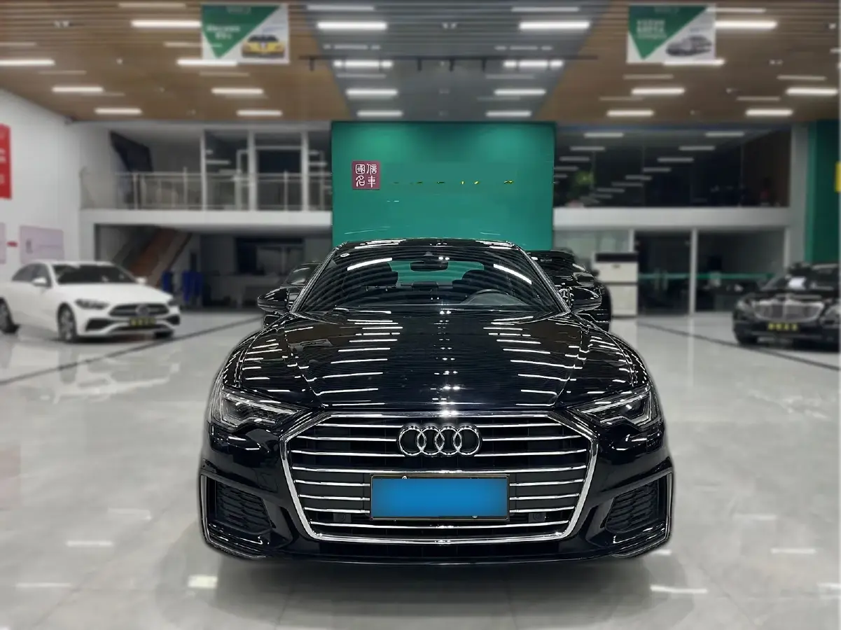 2020 Audi A6L 2.0T 190HP L4 7DCT