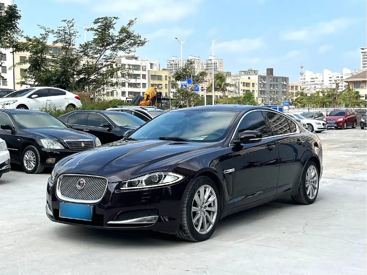 2012 Jaguar XF 3.0L 238HP V6 6AT