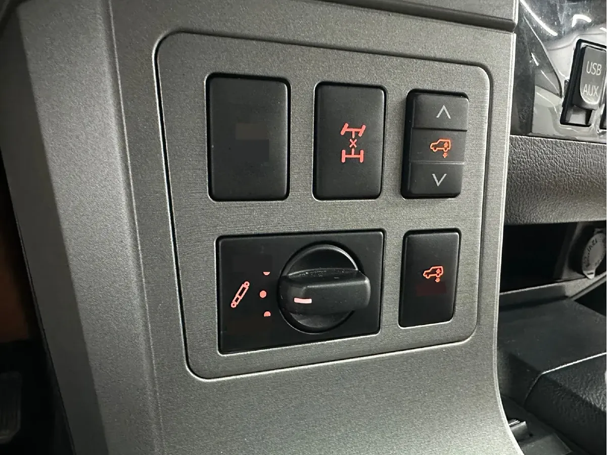 2003 Toyota Sequoia 4.7L 282HP V8 5AT,autocango,china used car exporter,china ev exporter,chinese used car exporter,chinese used ev exporter