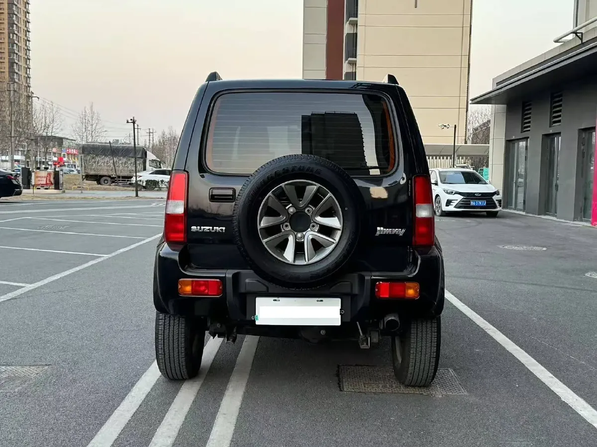 2015 Suzuki Jimny 1.3L 85HP L4 4AT,autocango,china used car exporter,china ev exporter,chinese used car exporter,chinese used ev exporter