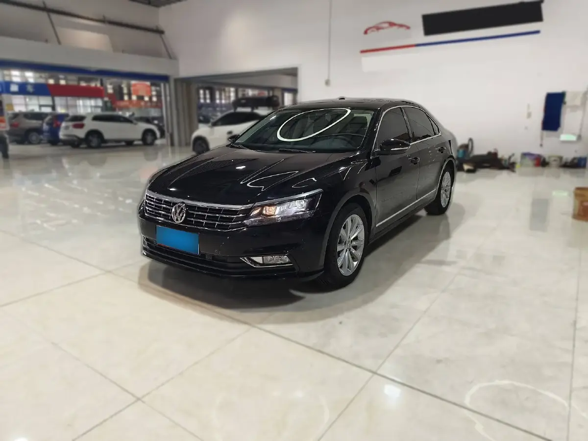 2017 Volkswagen Passat 1.8T 180HP L4 7DCT