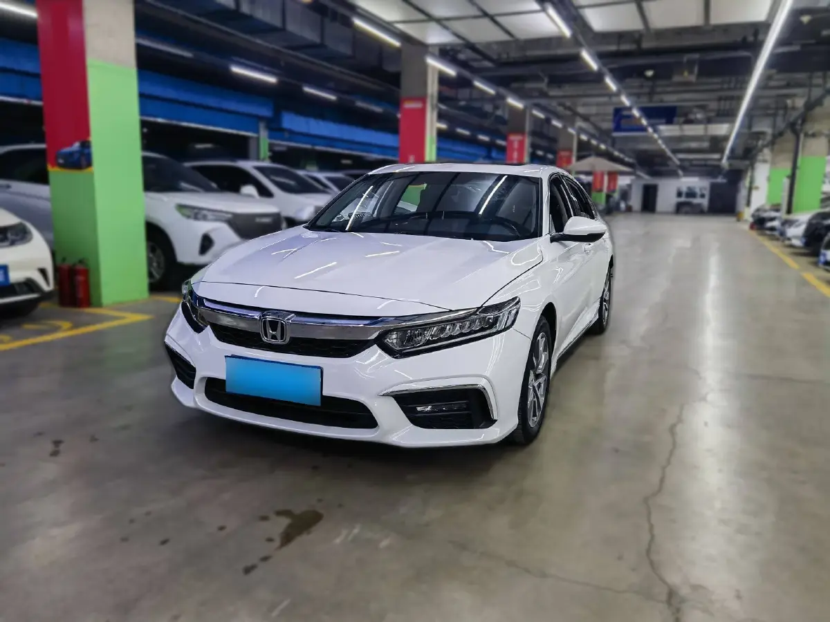 2019 Honda Inspire 1.5T 194HP L4 CVT