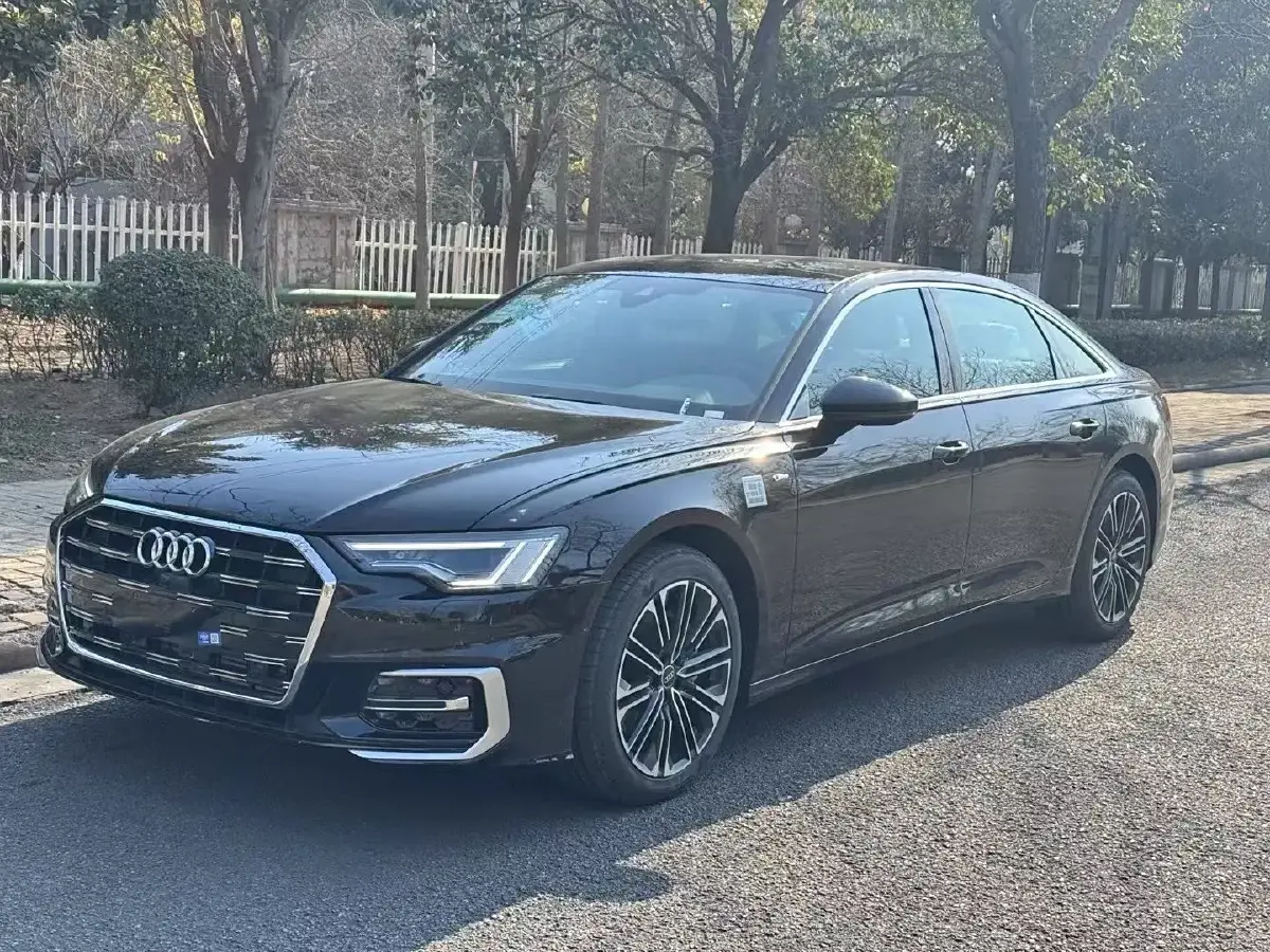 2024 Audi A6L 2.0T 245HP L4 7DCT