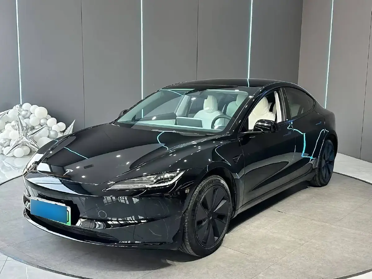 2023 Tesla Model 3 BEV 60KWH