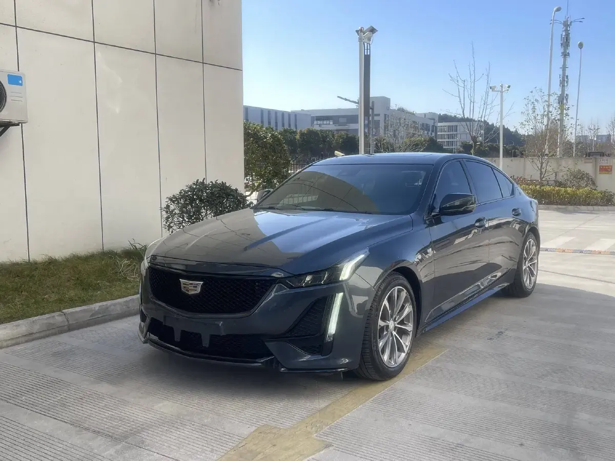 2021 Cadillac CT5 2.0T 237HP L4 10AT