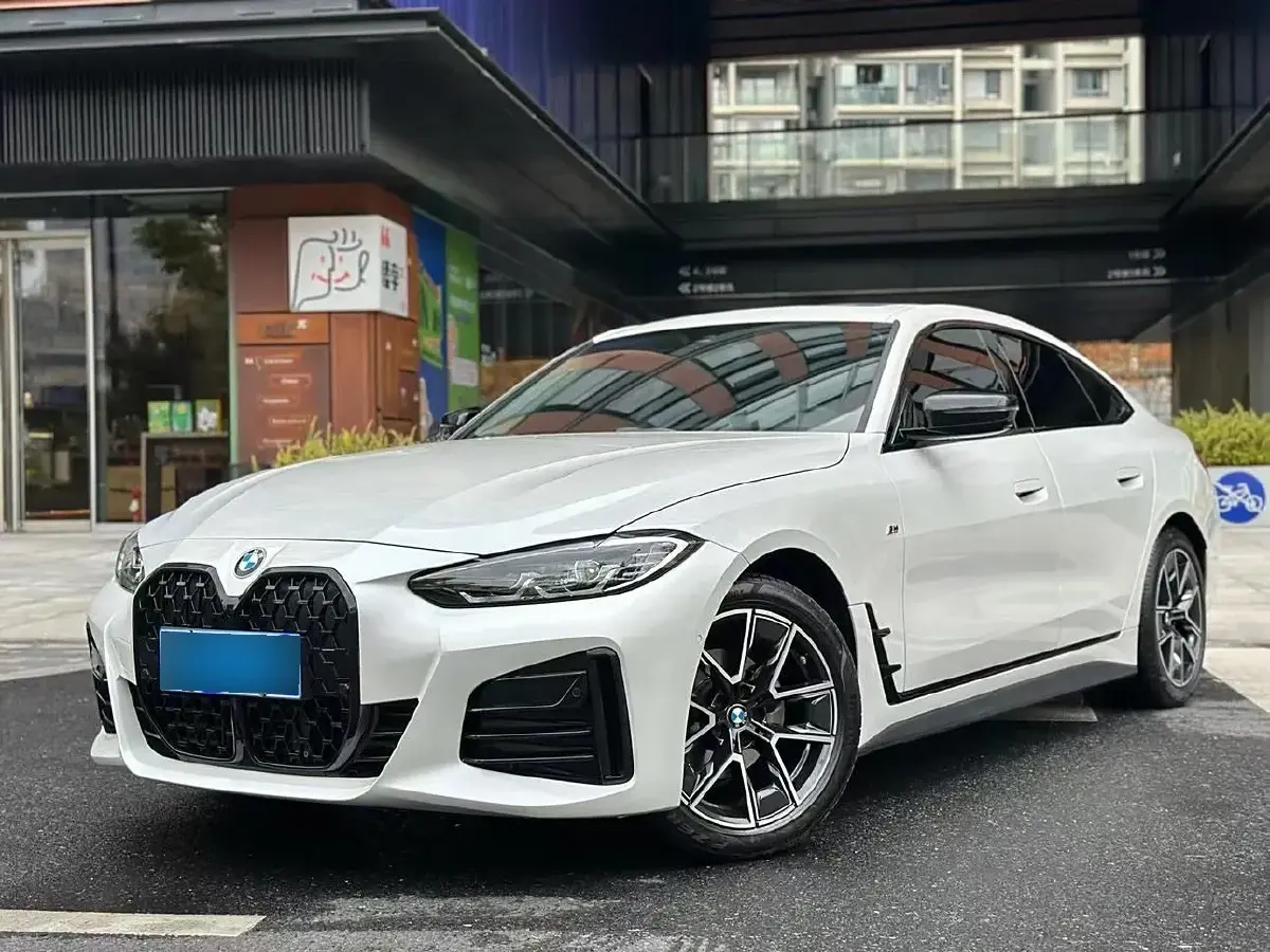 2022 BMW 4 Series 2.0T 184HP L4 8AT