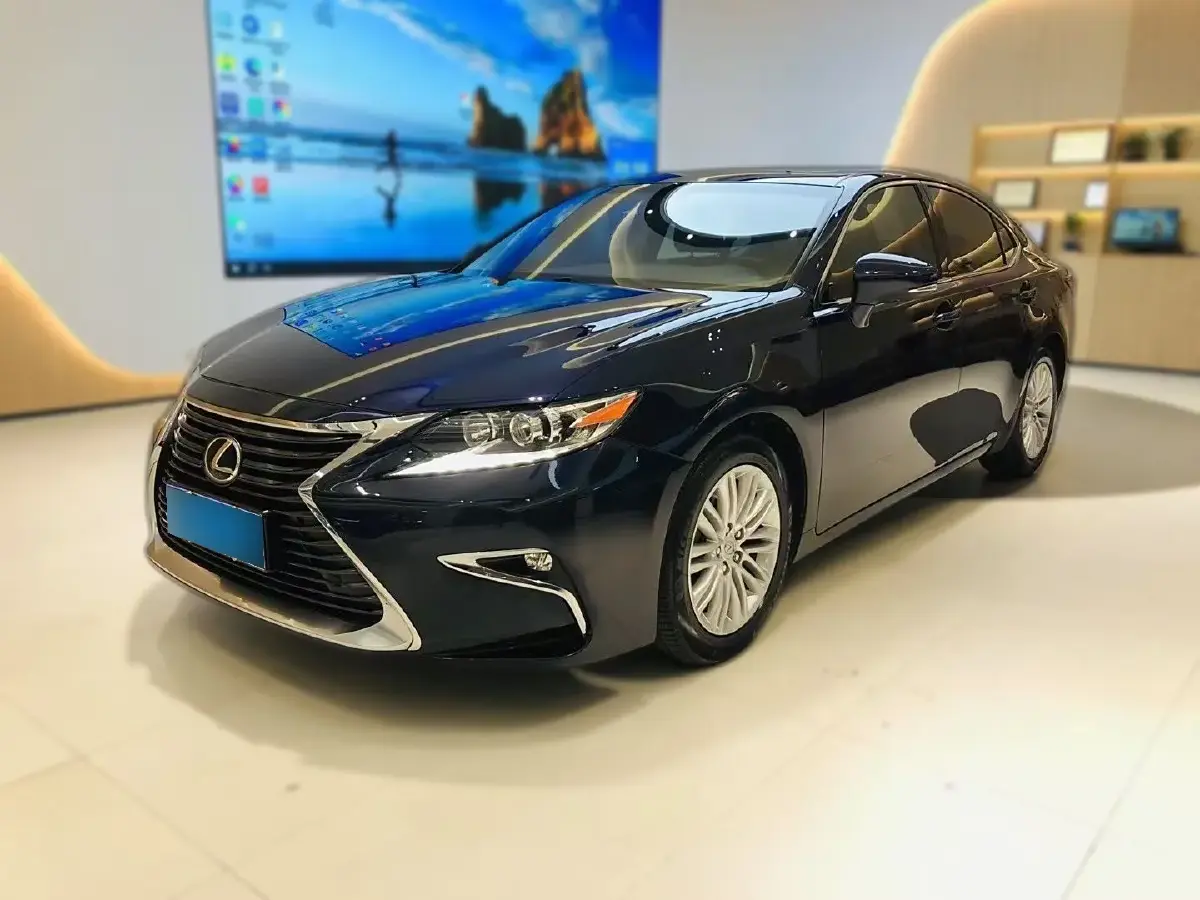 2017 Lexus ES 2.5L 184HP L4 6AT