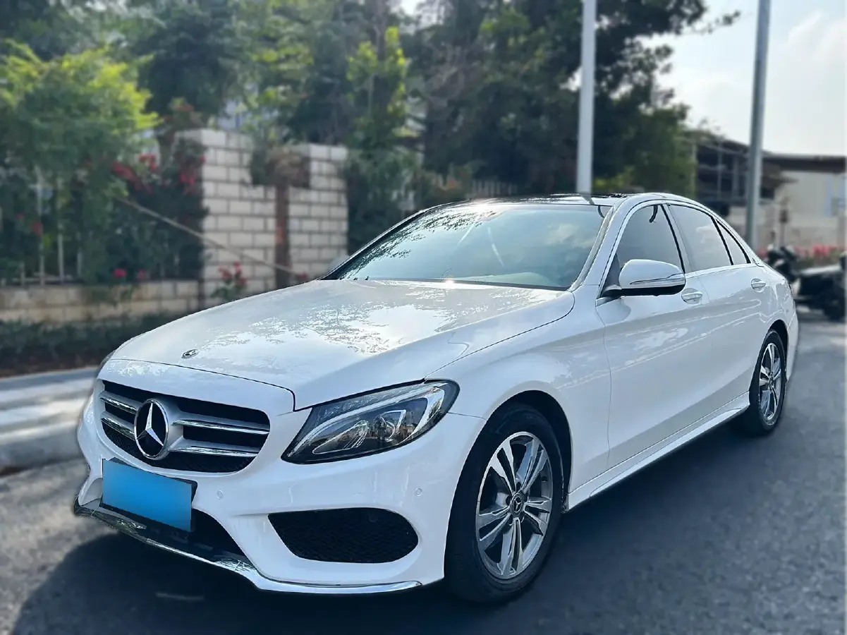 2018 Mercedes-Benz C Class 2.0T 184HP L4 9AT